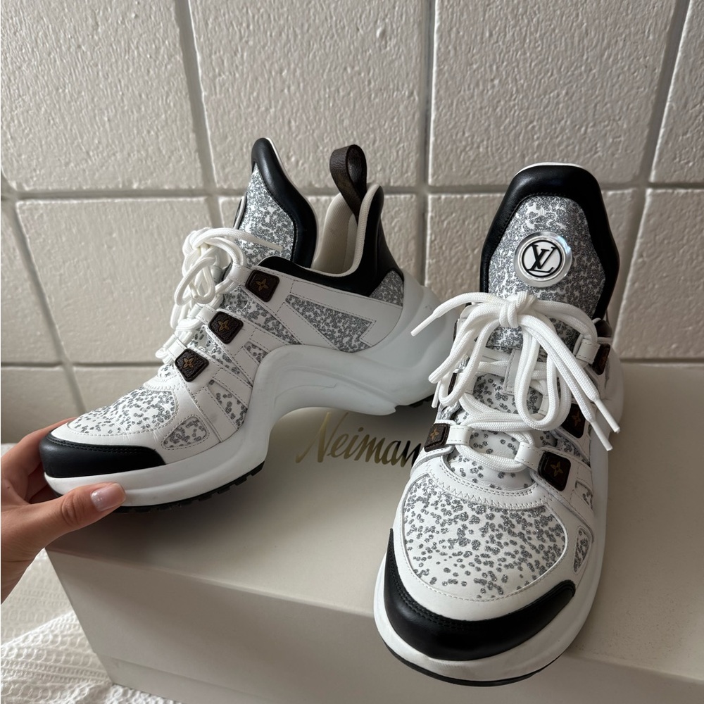 Lou’s Vuitton White and Black Sneakers - Picture 7 of 7
